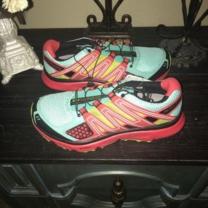 New Women’s Salomon XR Mission Running Shoes